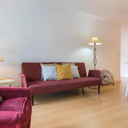 דירה Lovelystay - Casa Ourico ליסבון